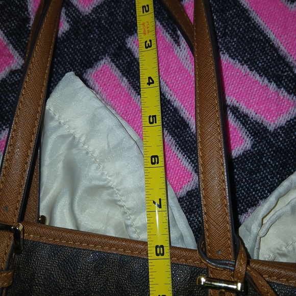 Michael Kors Brown Monogrammed Jet Set Tote W/Shoulder Strap Beautiful Condition - Picture 13 of 16